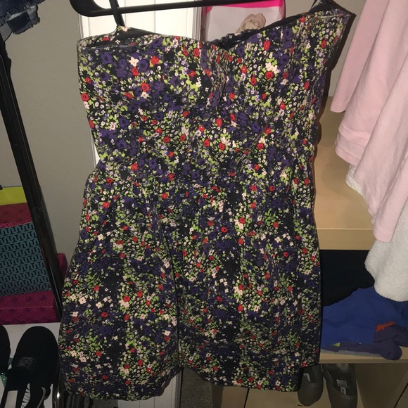 Bebe strapless floral mini dress size medium - Picture 5 of 5